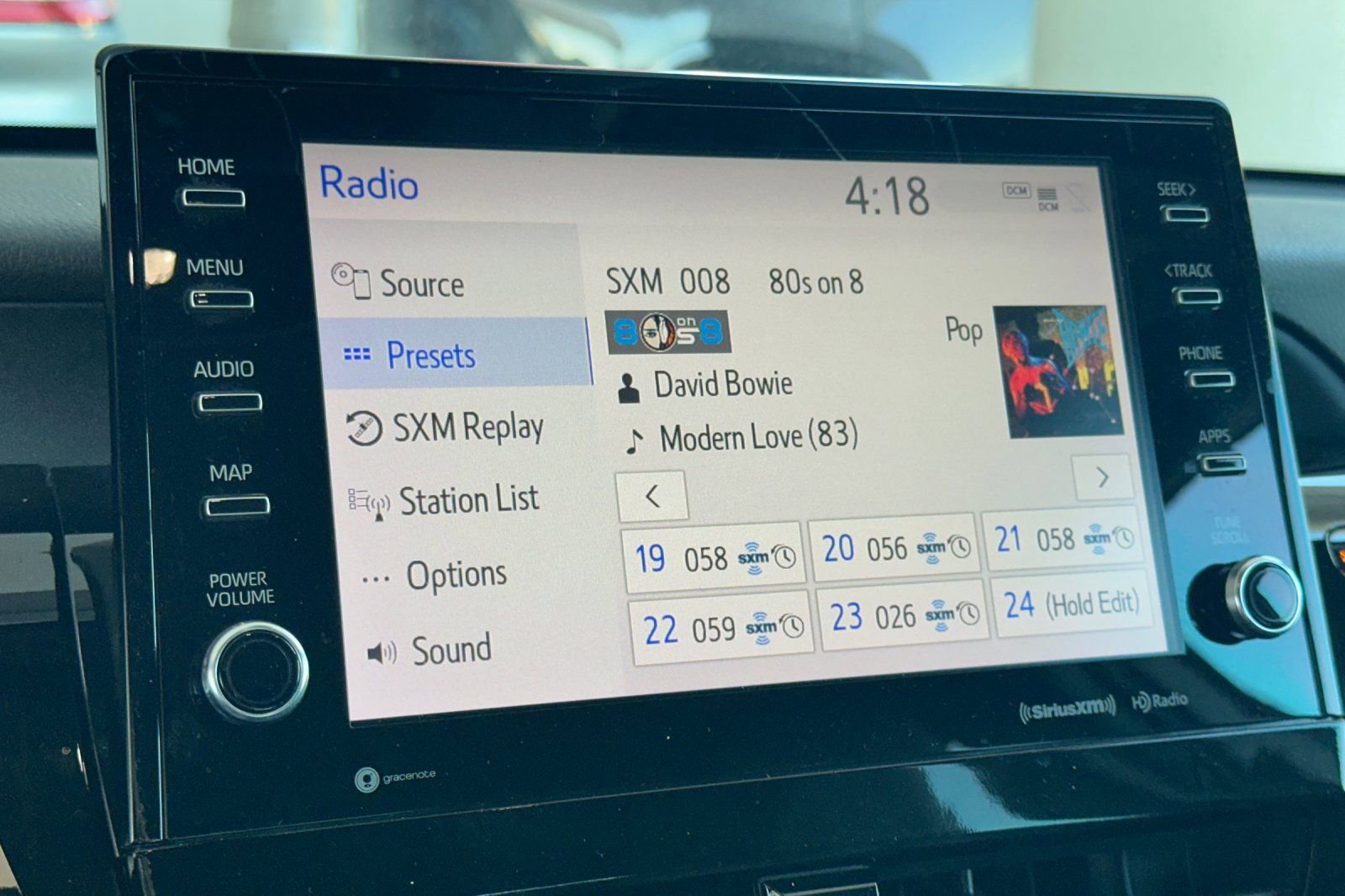 Used 2023 Toyota Camry XLE image 17