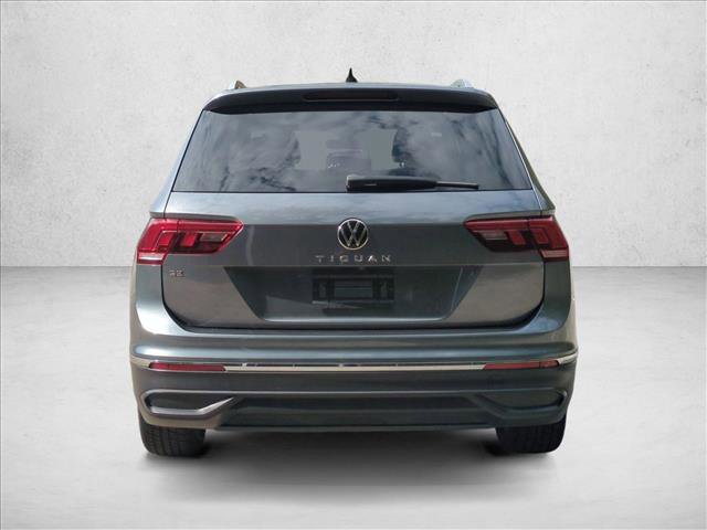 Used 2022 Volkswagen Tiguan SE image 7