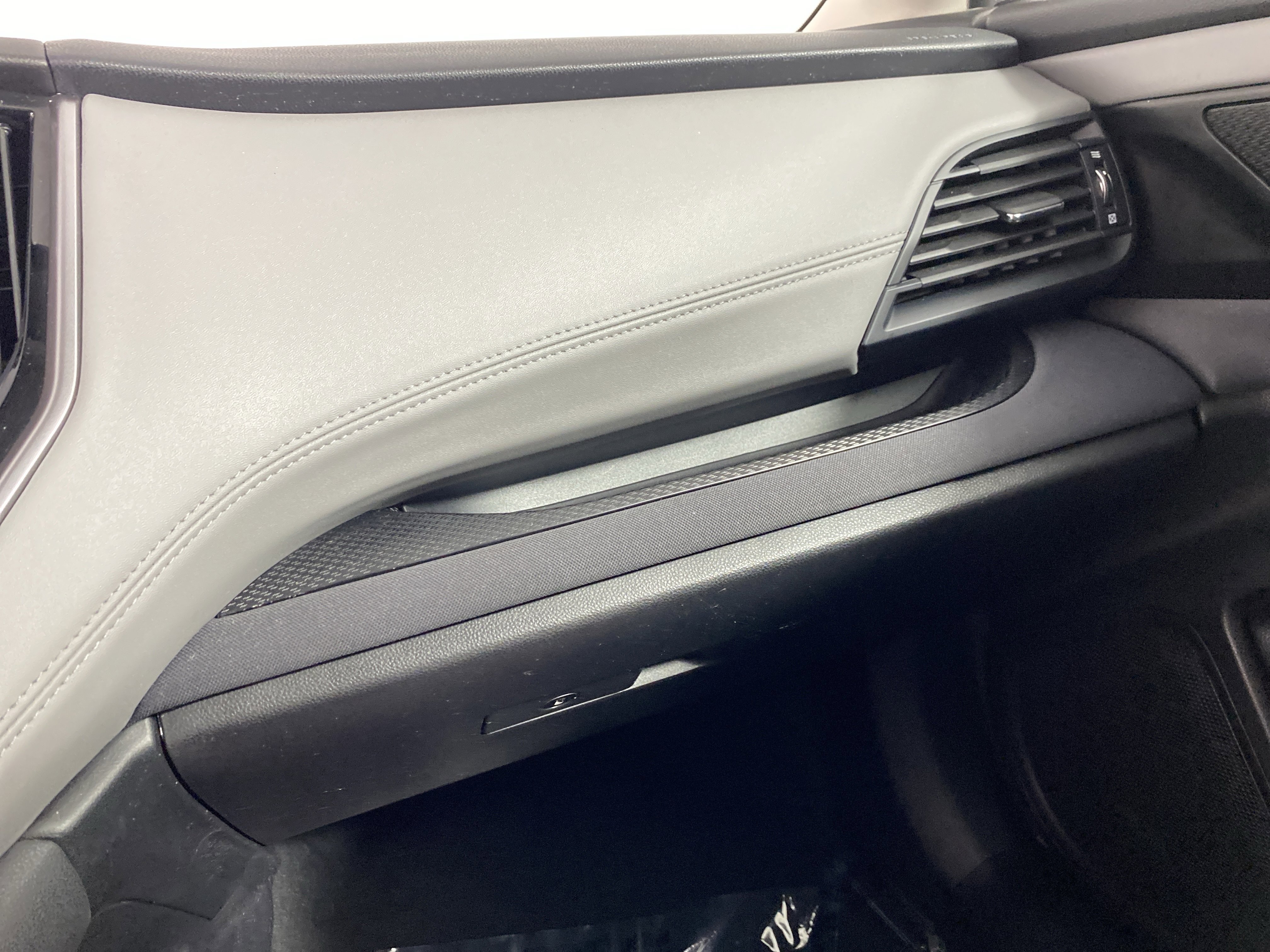 Used 2024 Subaru Outback Premium image 35