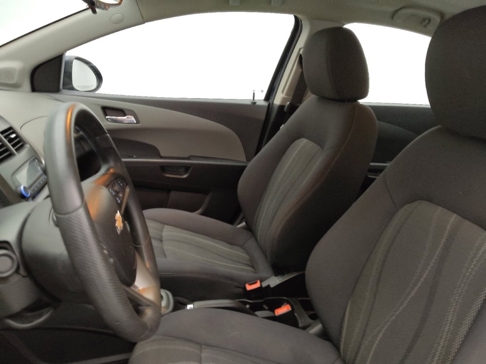 Used 2015 Chevrolet Sonic LT FWD image 17