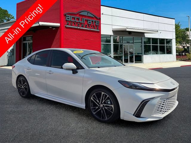 Used 2025 Toyota Camry XSE FWD image 7