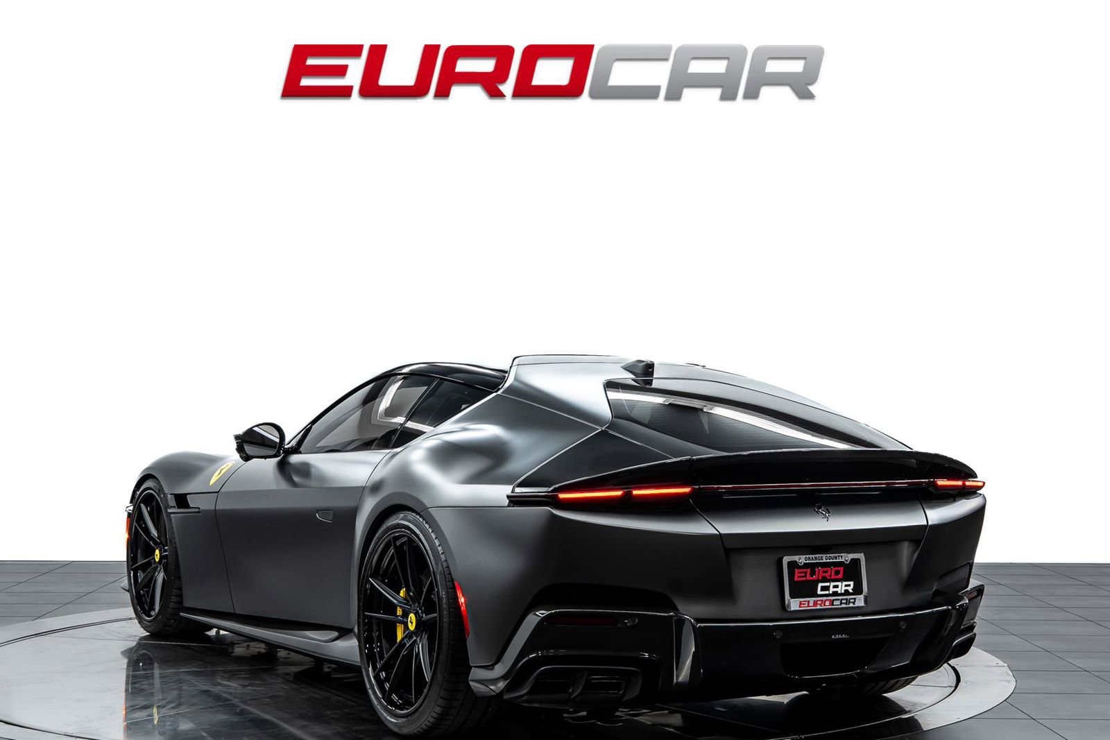 Used 2025 Ferrari 12Cilindri RWD image 3