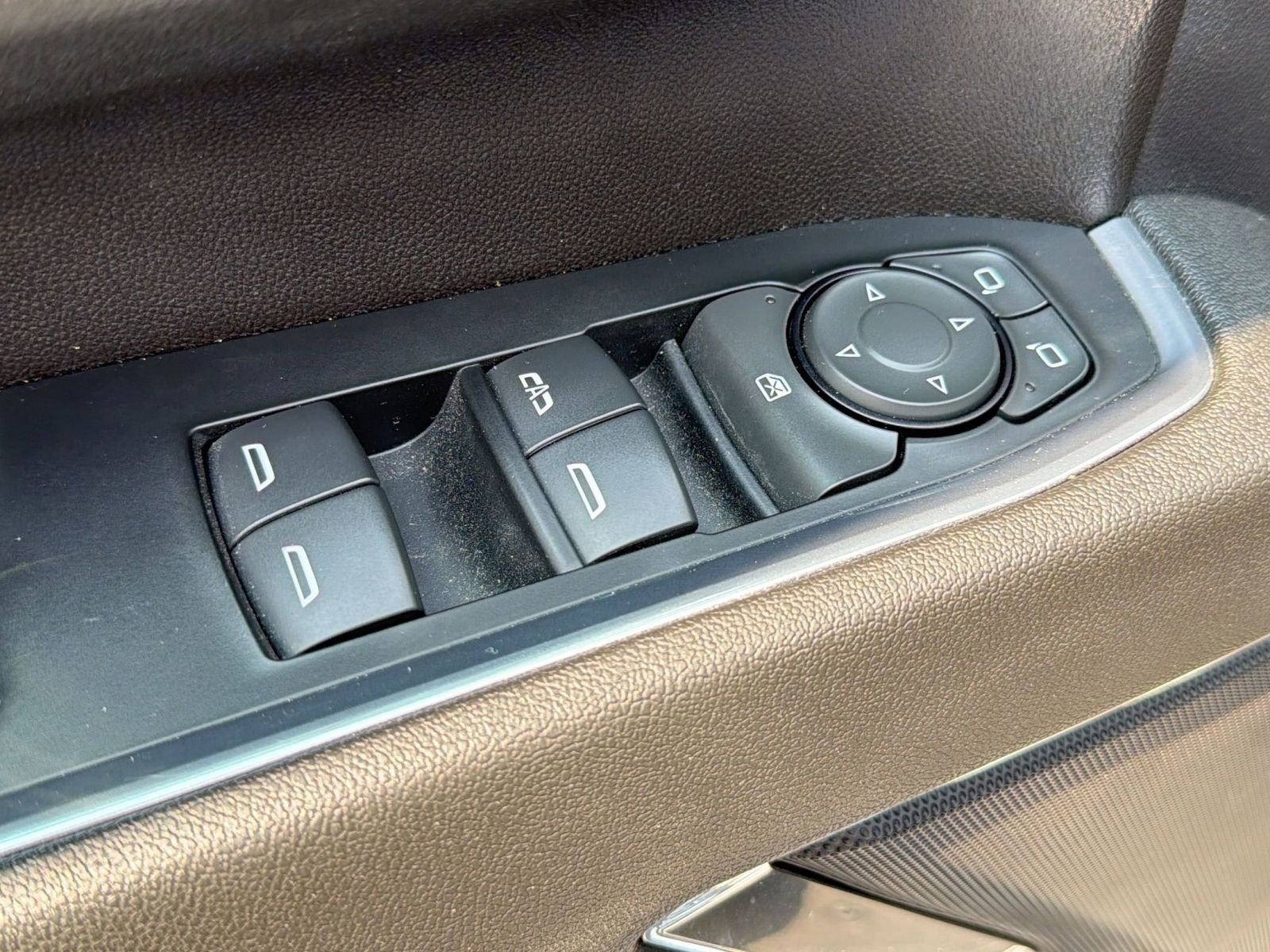 Used 2024 Chevrolet Silverado 2500 LT AWD/4WD image 10