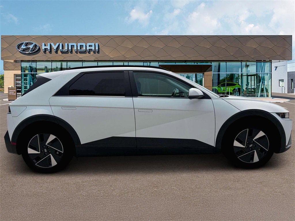 New 2025 Hyundai Ioniq 5 SEL image 9