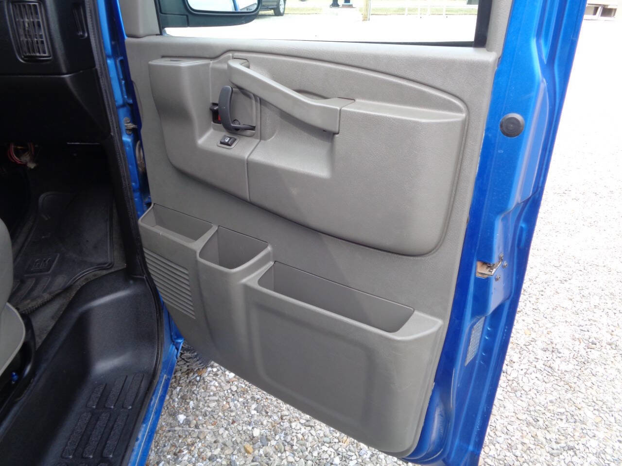 Used 2018 GMC Savana 3500 LT w/ LT Preferred Equipment Group image 25