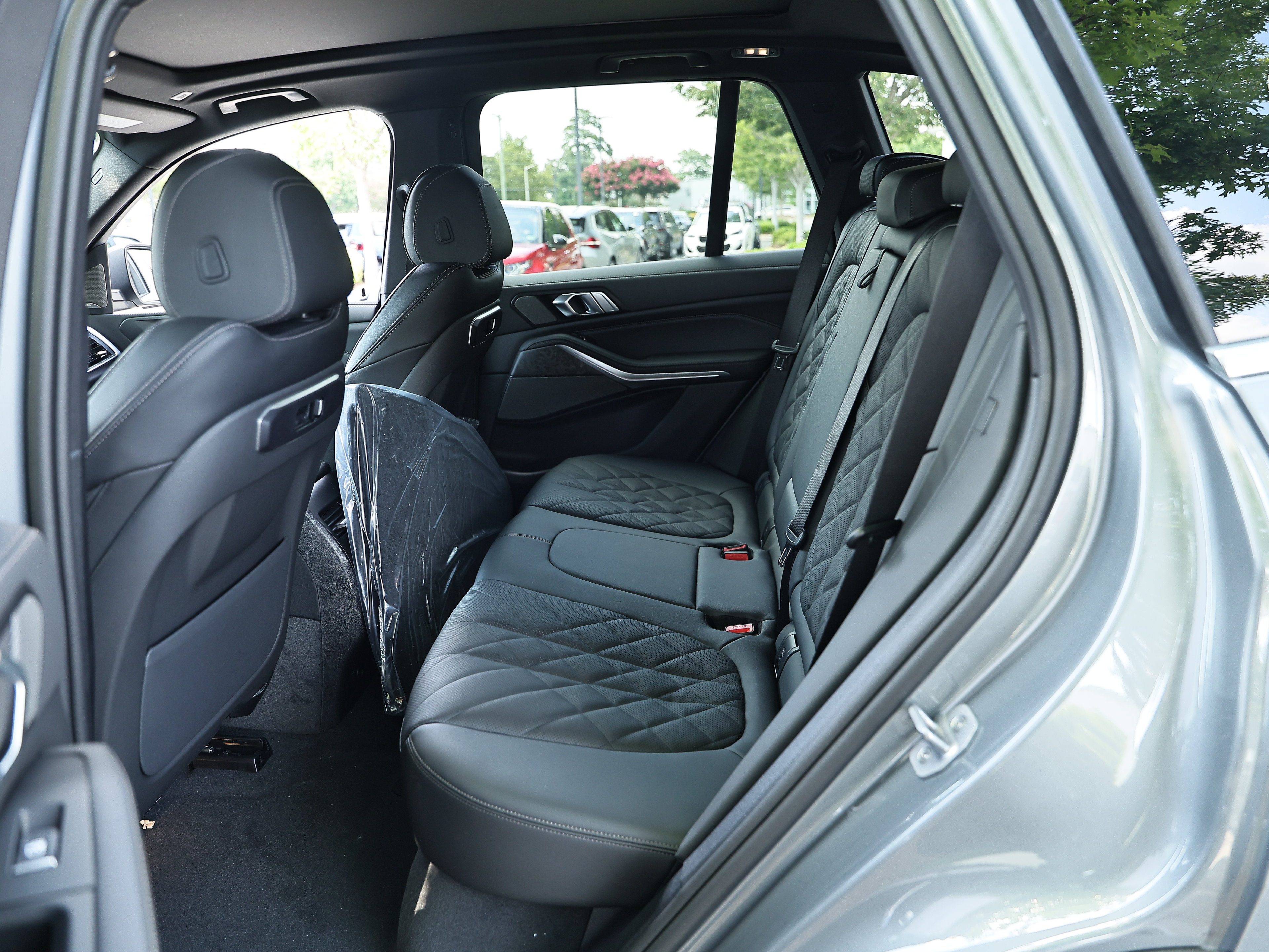 New 2026 BMW X5 xDrive40i w/ Premium Package AWD/4WD image 28