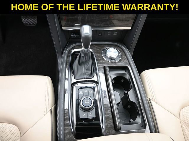 Used 2024 Nissan Armada Platinum w/ Captain's Chairs Package image 31