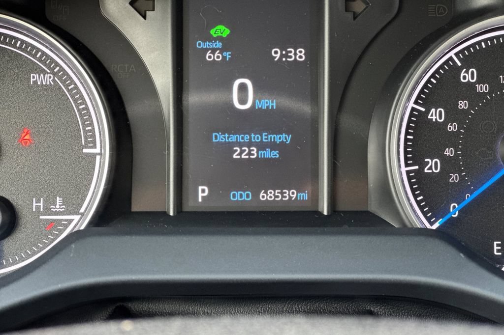 Certified 2021 Toyota Venza LE AWD/4WD image 24
