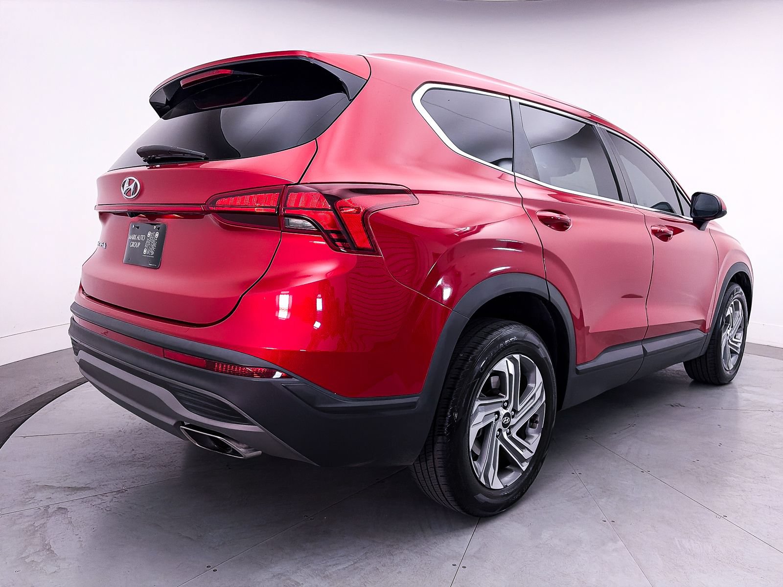 Used 2021 Hyundai Santa Fe SE FWD image 9