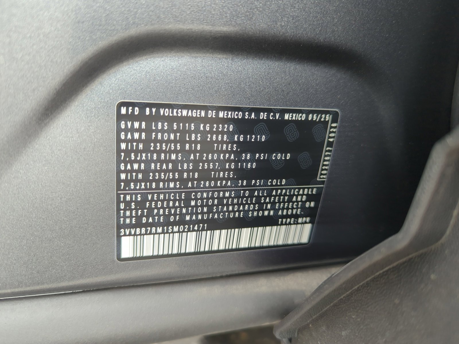 Certified 2025 Volkswagen Tiguan S w/ 18" Wheel Package image 25