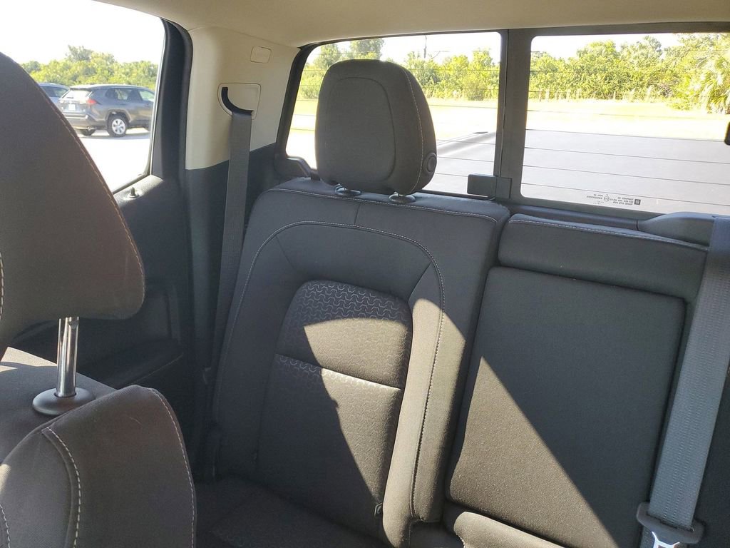 Used 2017 GMC Canyon SLE w/ SLE Convenience Package image 12