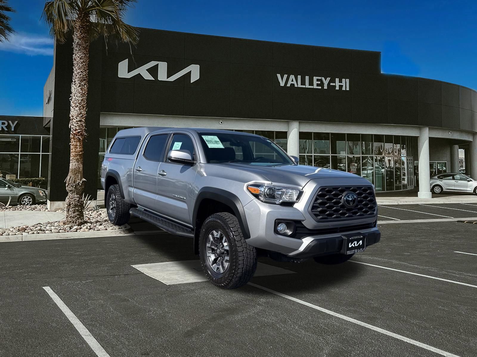 Used 2021 Toyota Tacoma TRD Off-Road w/ Technology Package image 3