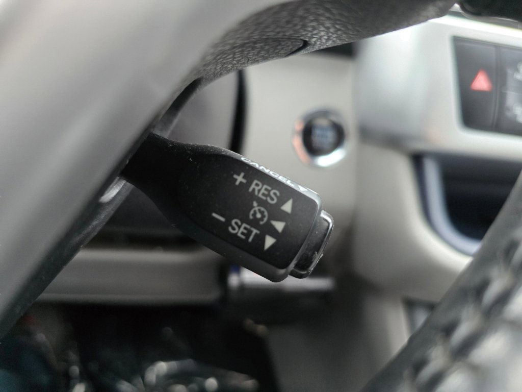 Used 2015 Toyota Highlander Limited AWD/4WD image 8