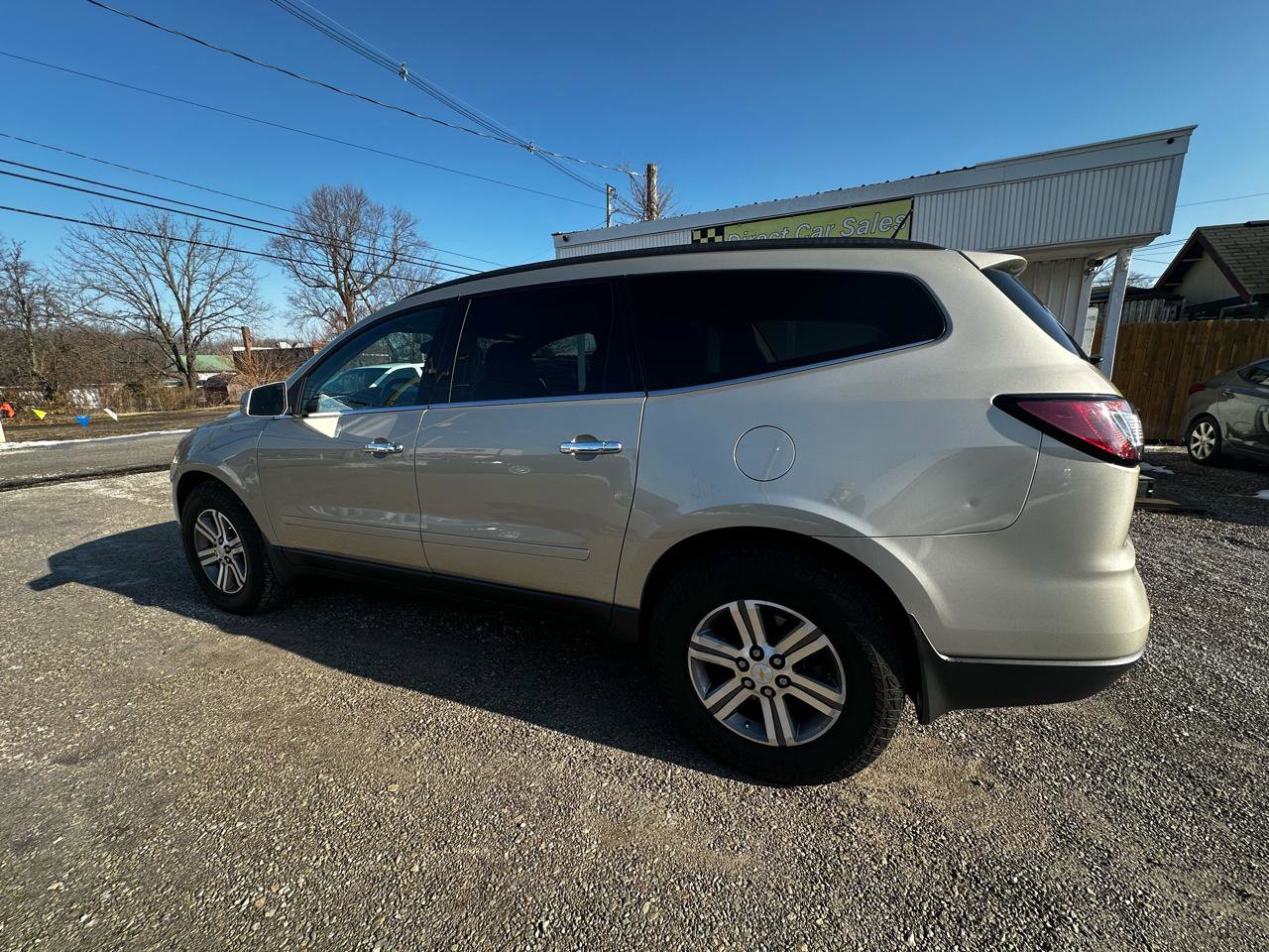 Used 2016 Chevrolet Traverse LT image 2