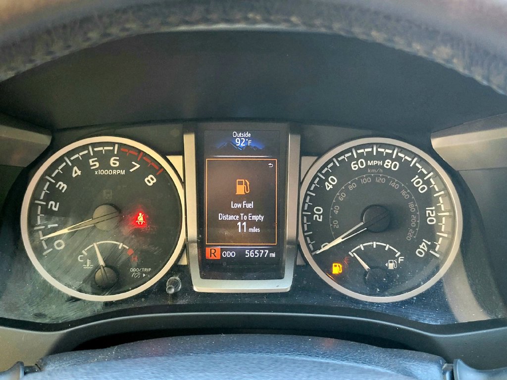 Used 2021 Toyota Tacoma SR5 w/ Technology Package AWD/4WD image 20