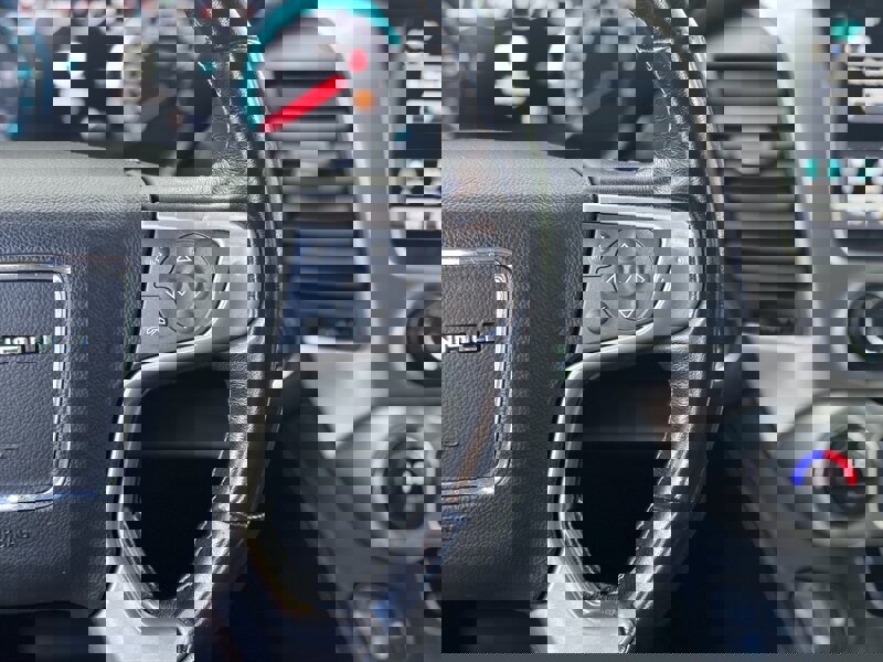 Used 2019 GMC Yukon XL Denali image 30