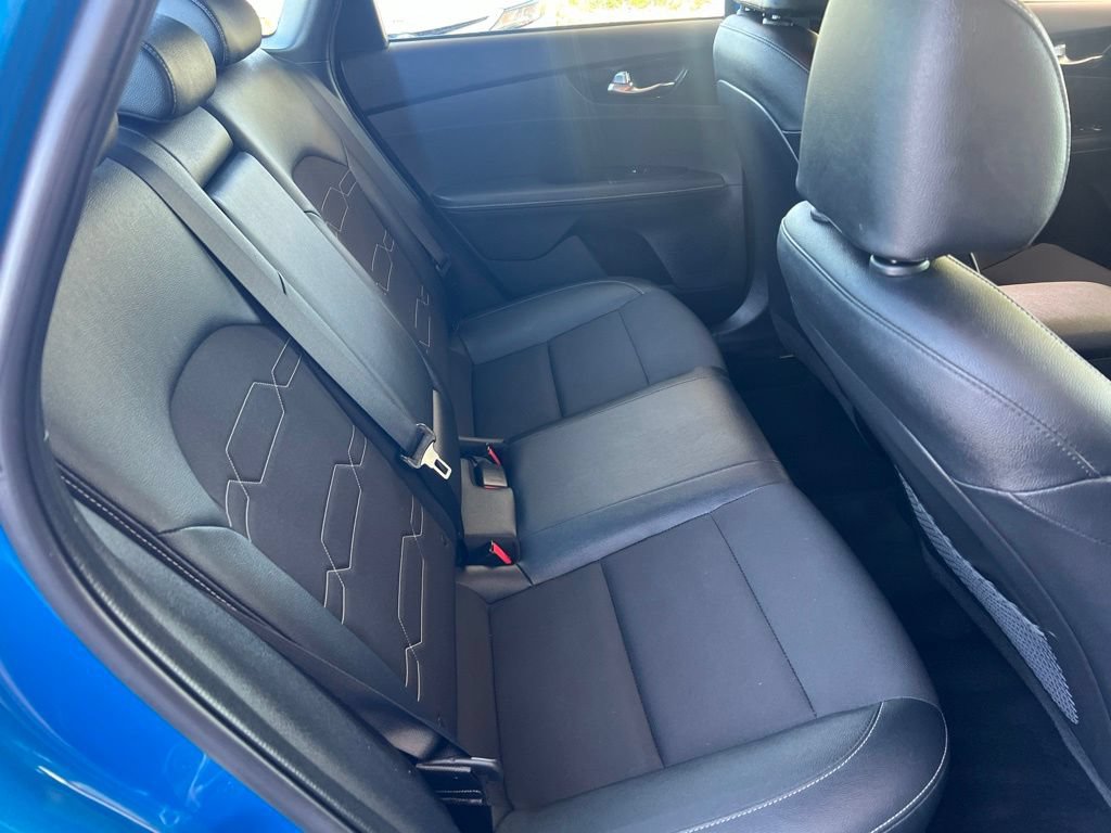 Certified 2022 Kia Forte GT-Line FWD image 12