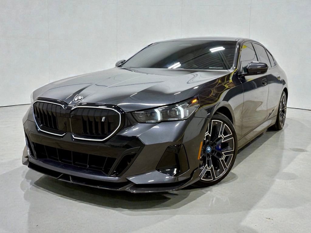 Used 2025 BMW i5 xDrive40 w/ M Sport Package image 2