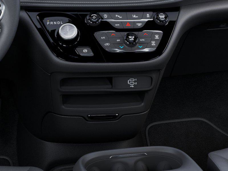New 2026 Chrysler Pacifica Select AWD/4WD image 24
