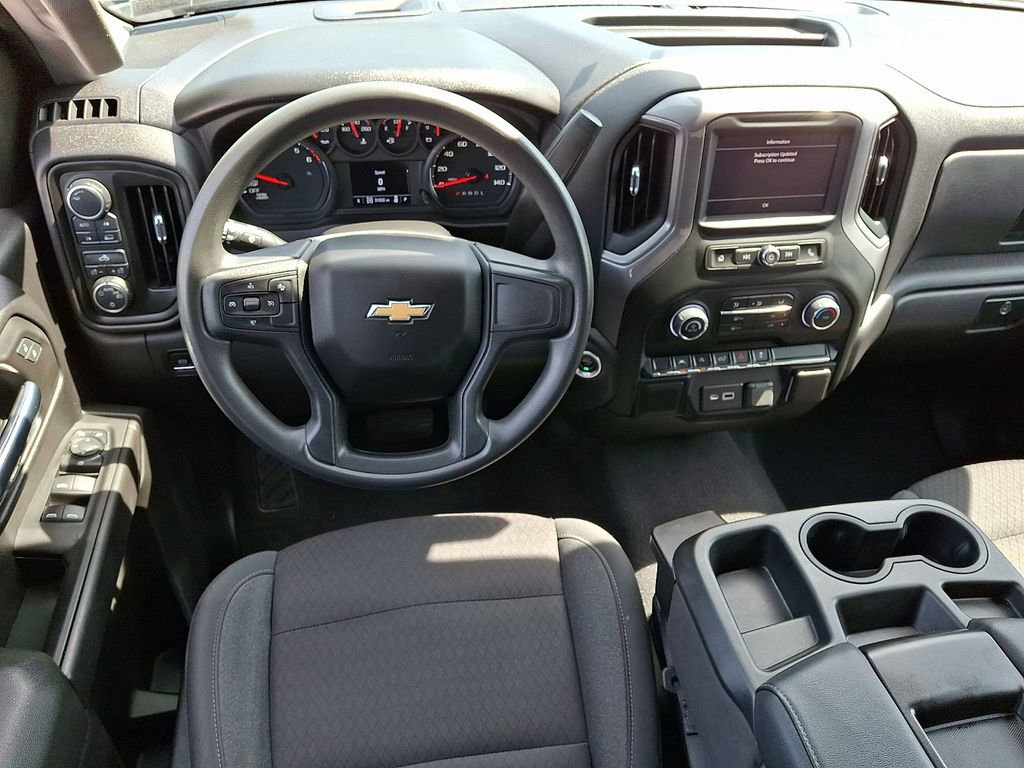 Used 2022 Chevrolet Silverado 1500 Custom AWD/4WD image 2