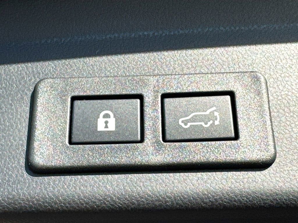 New 2026 Subaru Ascent Limited image 33