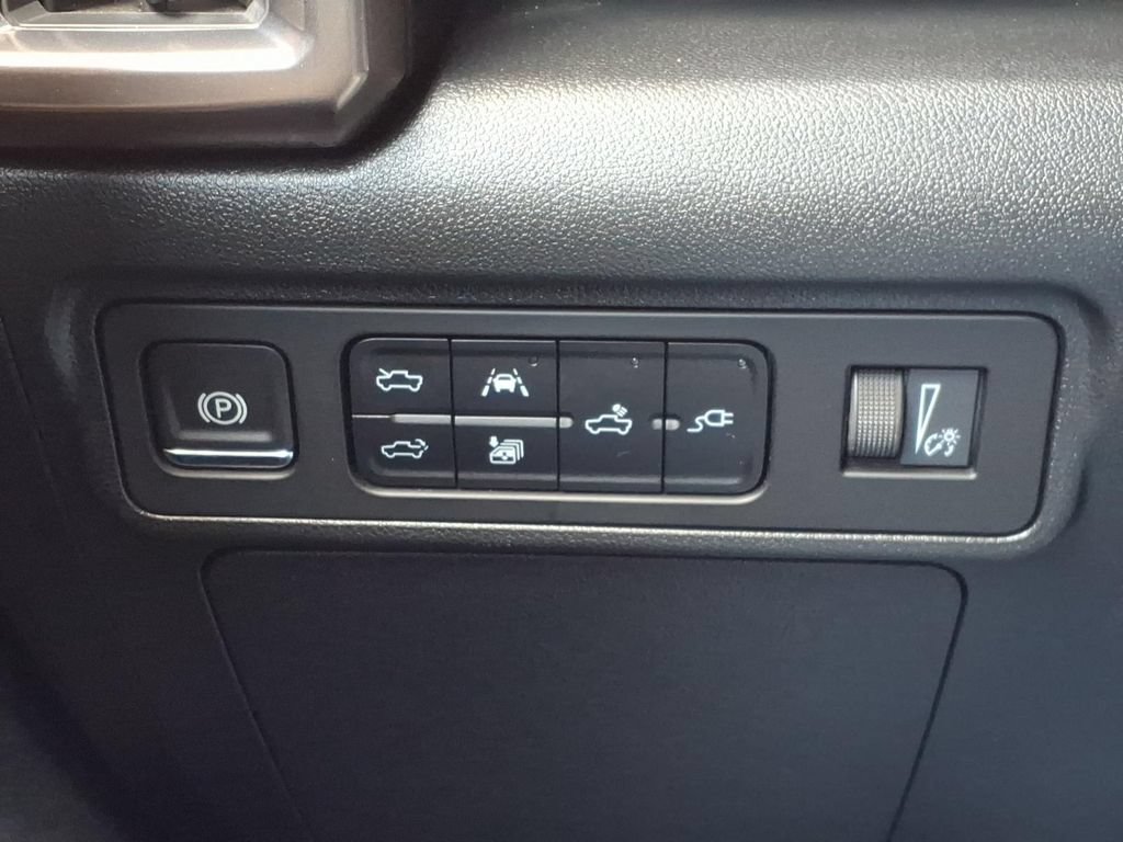 Used 2025 GMC Hummer EV 3X w/ LPO, Sport Package AWD/4WD image 36