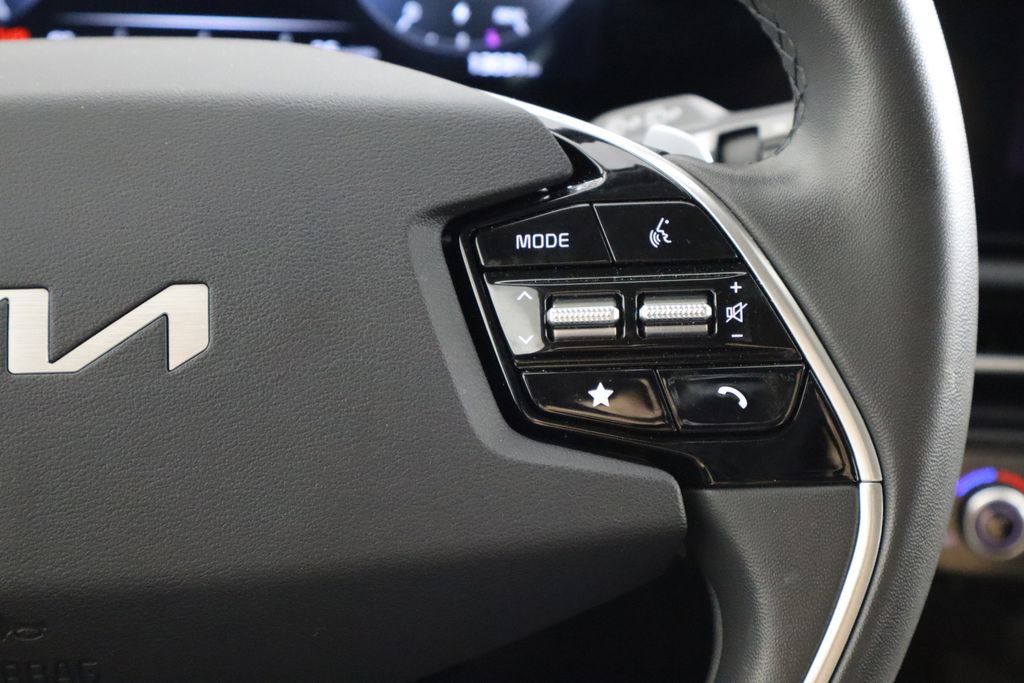 Used 2024 Kia Niro Wind FWD image 24