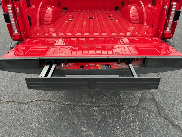 New 2026 Ford F350 Lariat w/ Lariat Premium Package image 8