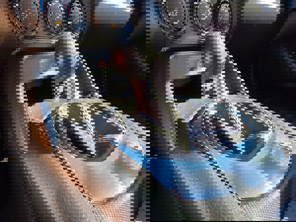 Used 2022 MAZDA MX-5 Miata Sport image 40