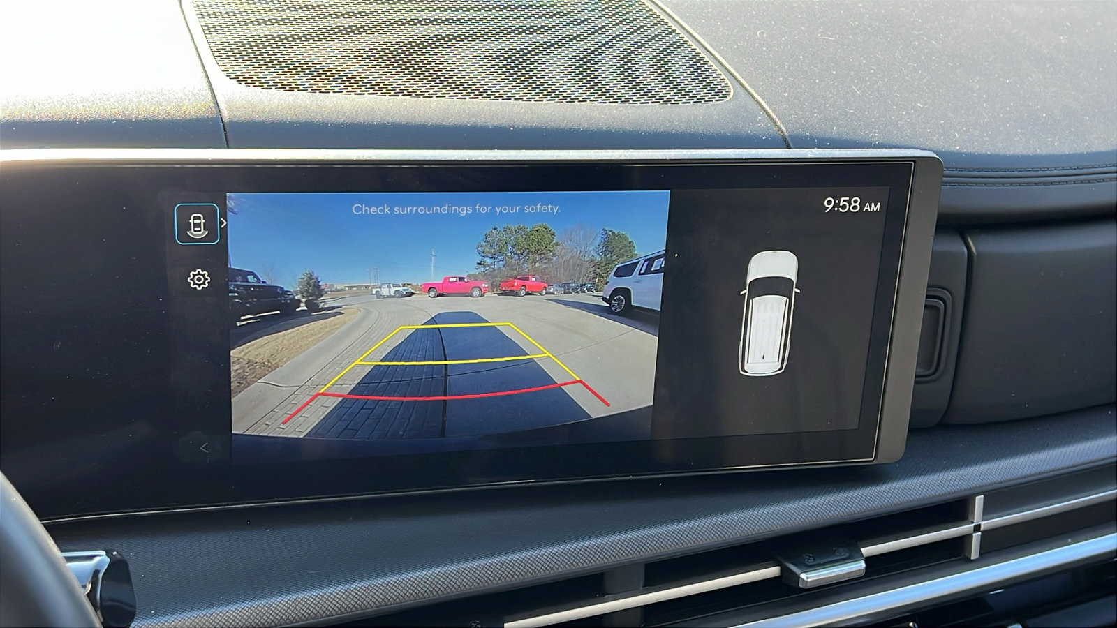 Used 2025 Hyundai Santa Fe SEL image 32