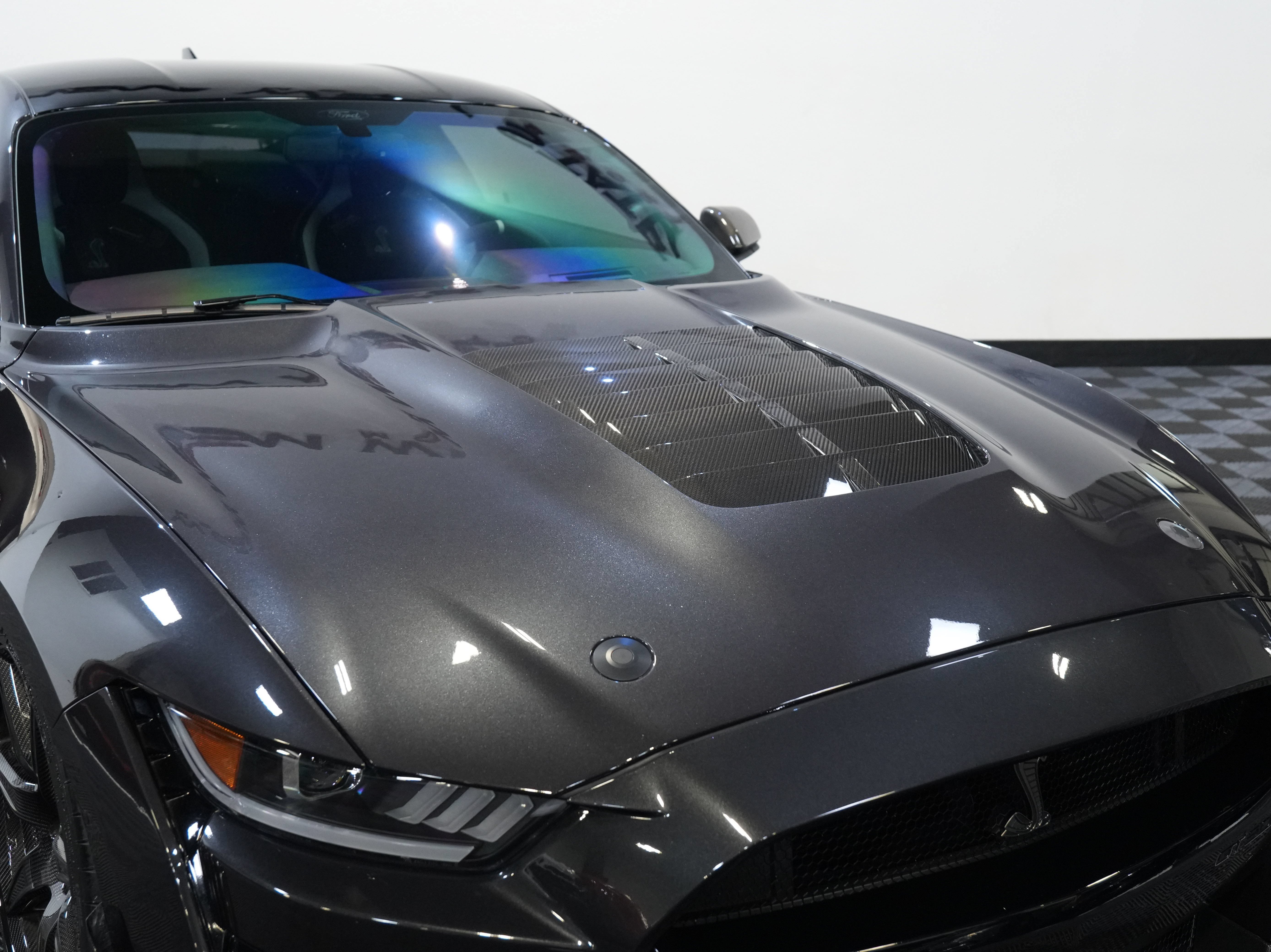 Used 2022 Ford Mustang Shelby GT500 w/ Carbon Fiber Track Pack RWD image 14