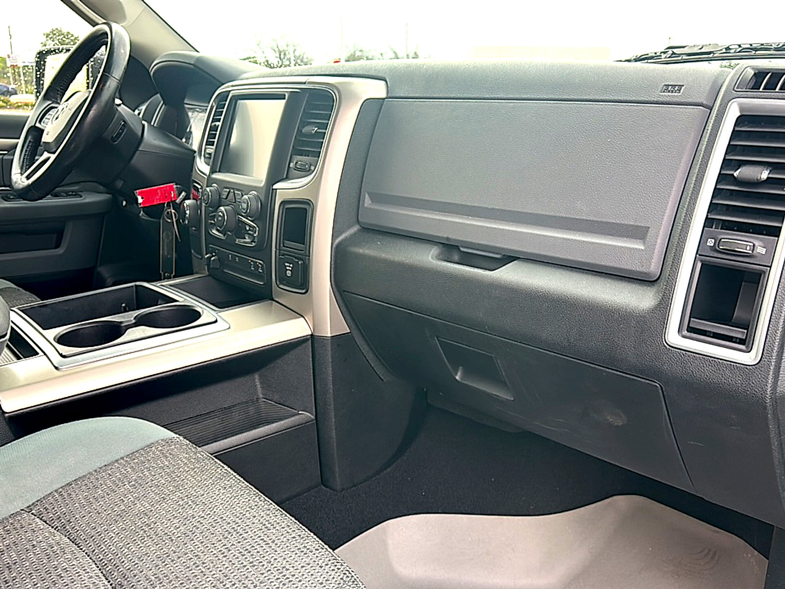 Used 2015 RAM 1500 Lone Star image 21