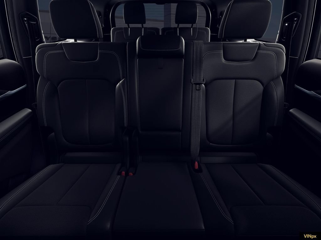 New 2026 Jeep Grand Cherokee L 4WD image 17