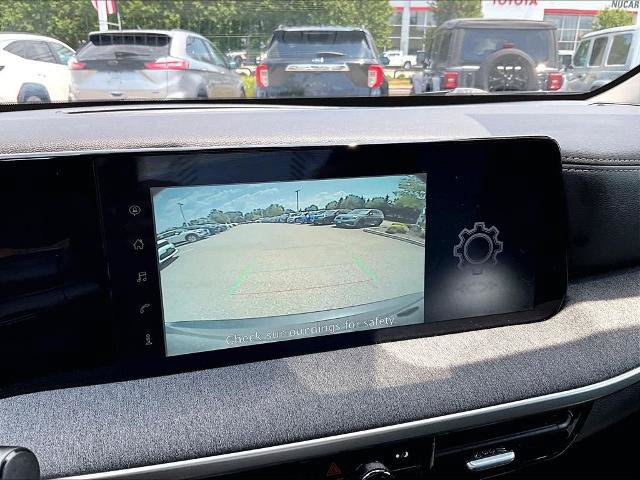 Certified 2025 Nissan Kicks SV AWD/4WD image 19
