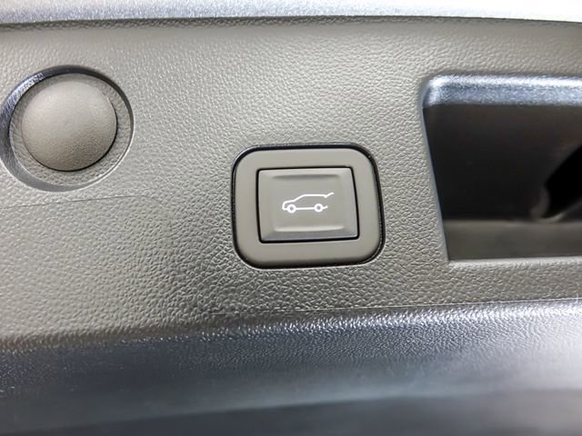 New 2026 Chevrolet Equinox ACTIV w/ Safety and Technology Package image 9