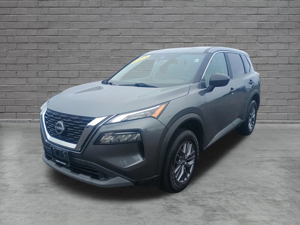 Used 2023 Nissan Rogue S AWD/4WD image 3