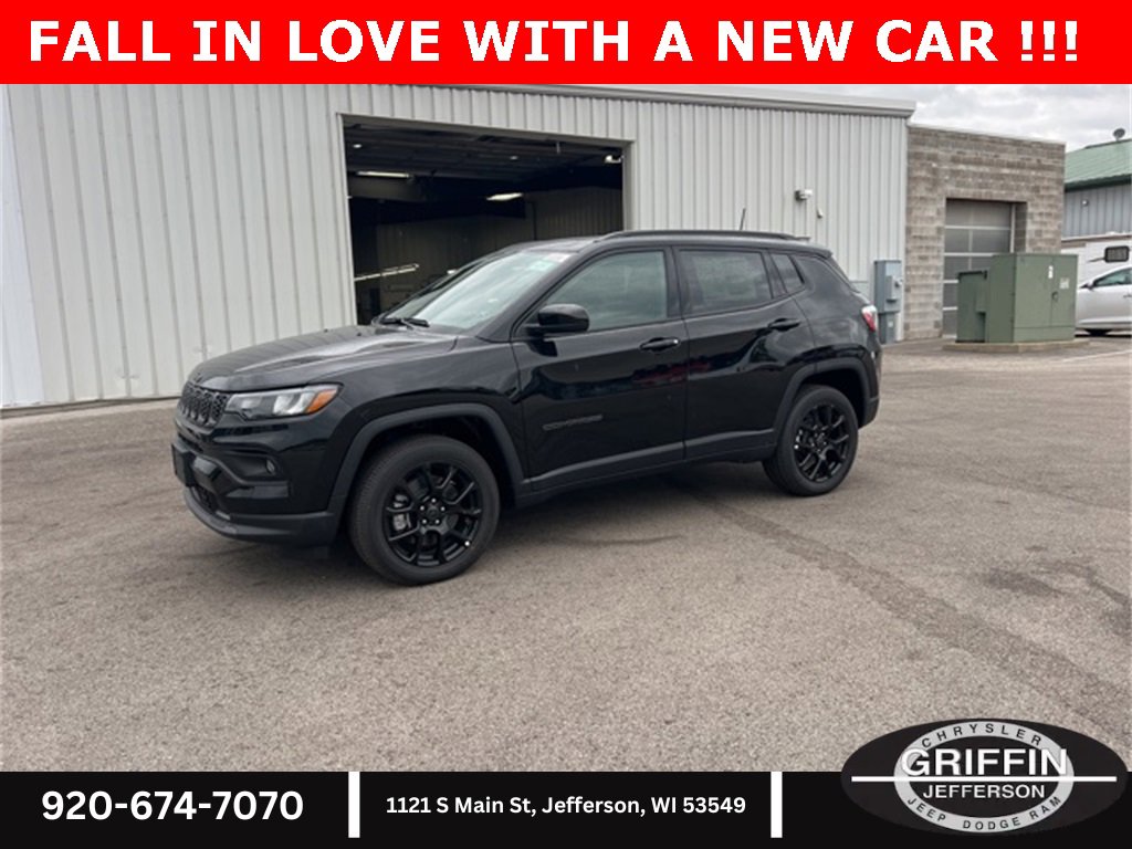 New 2025 Jeep Compass Latitude w/ Sun & Sound Group