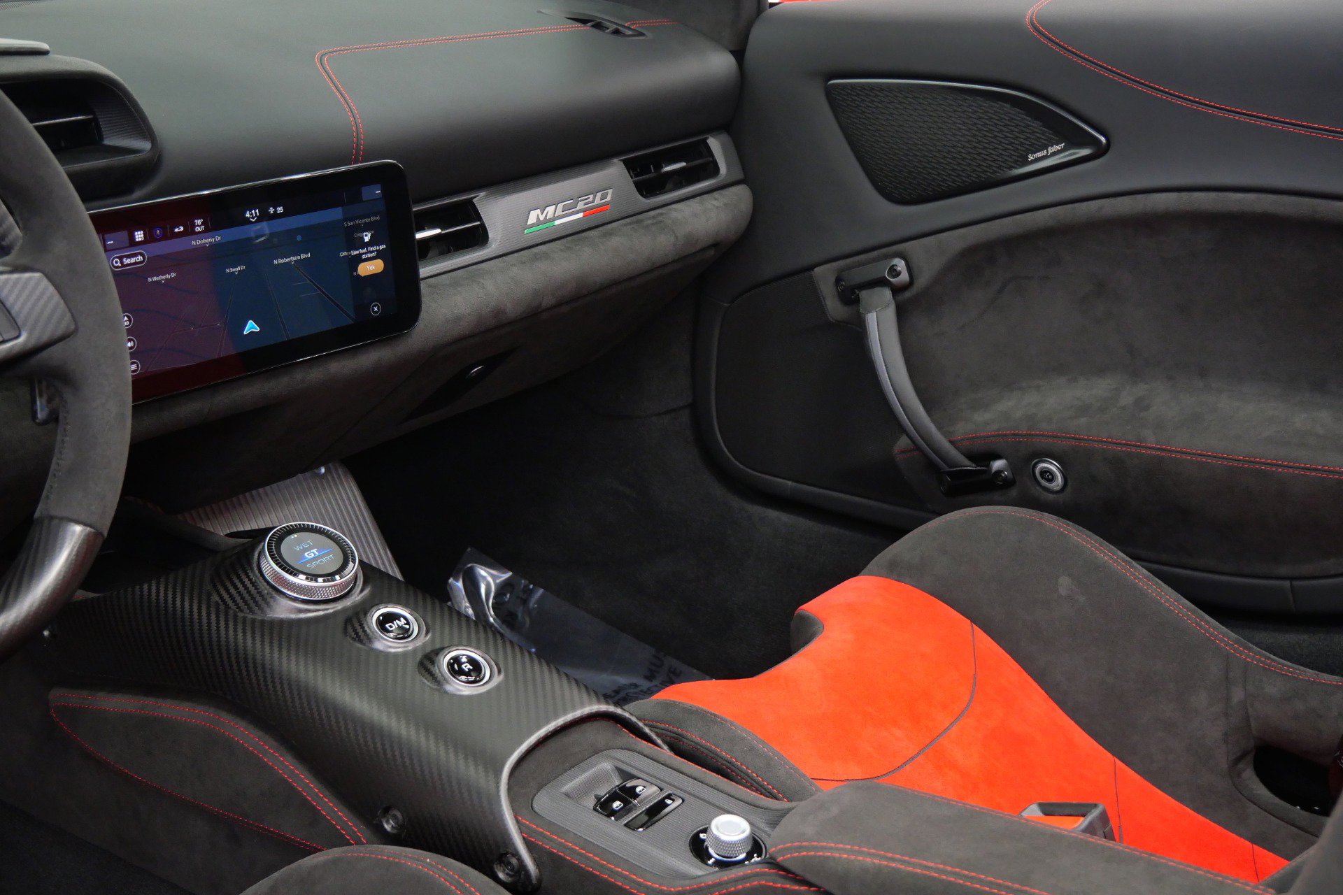 Used 2023 Maserati MC20 Spyder RWD image 27