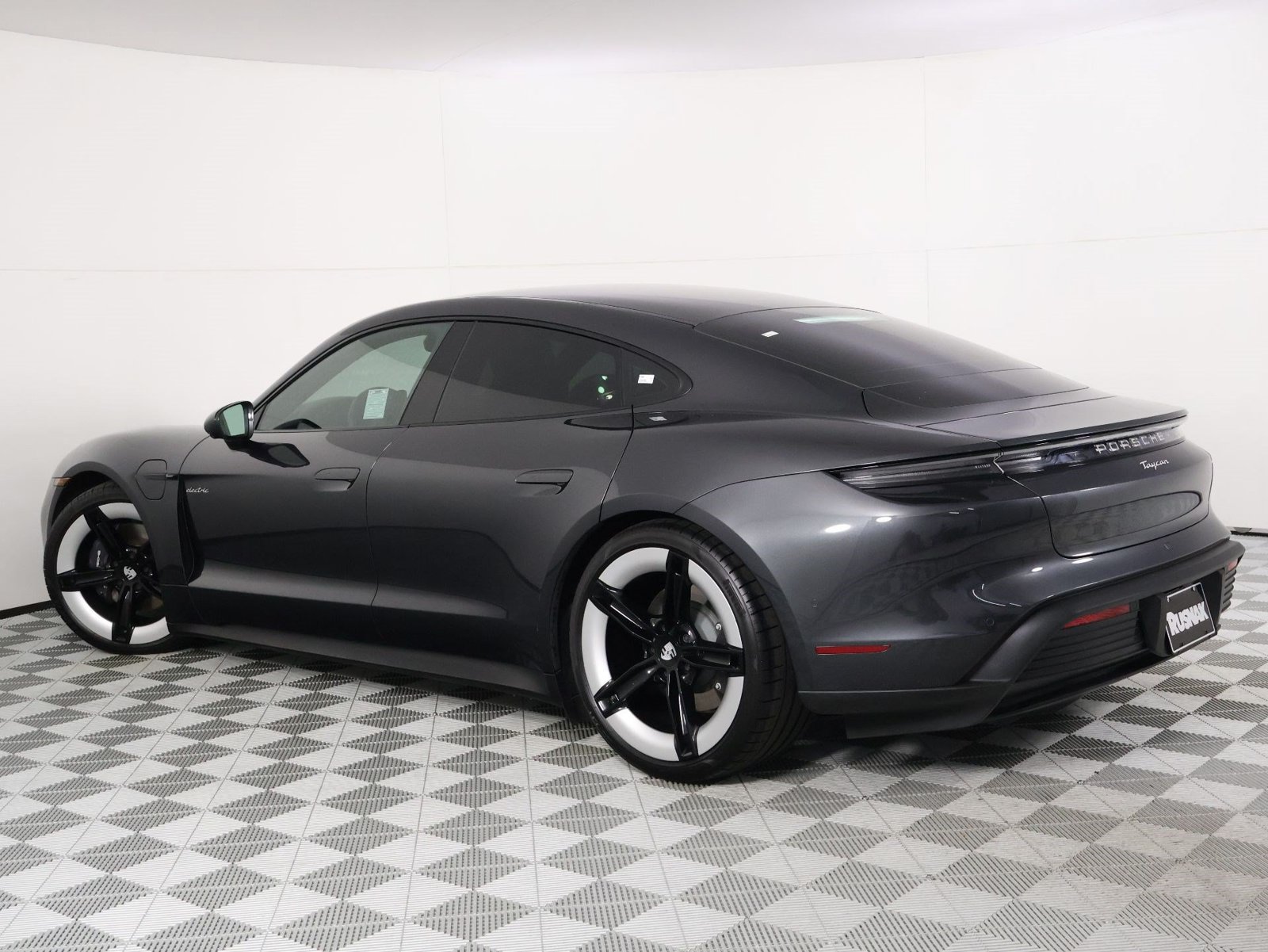 Certified 2025 Porsche Taycan RWD image 3
