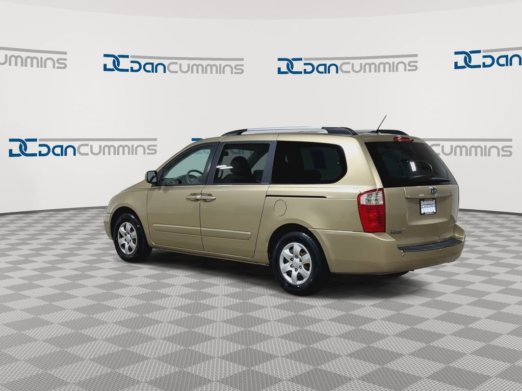 Used 2010 Kia Sedona LX FWD image 6