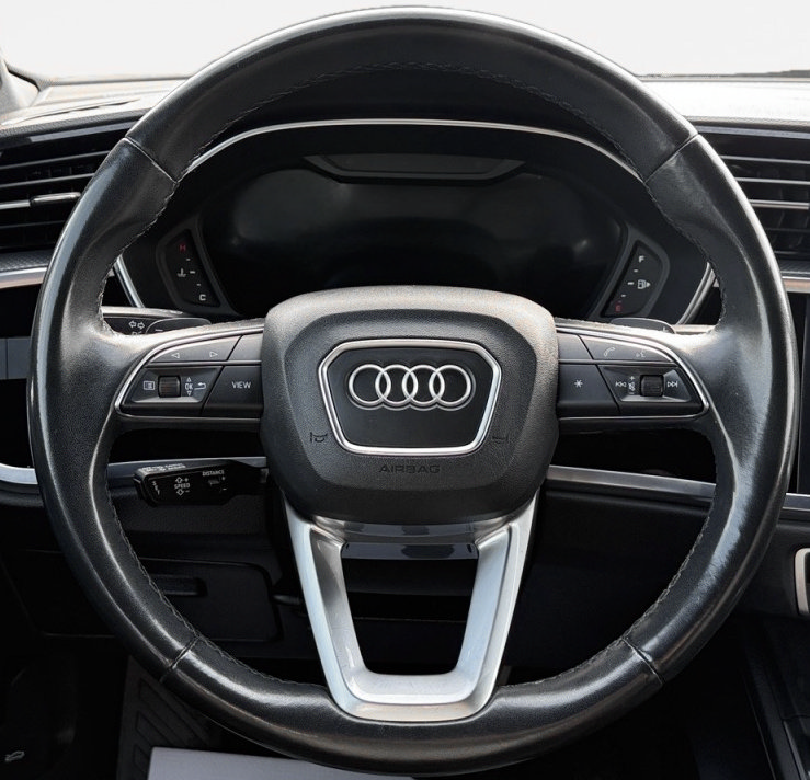Used 2023 Audi Q3 2.0T Premium Plus AWD/4WD image 18