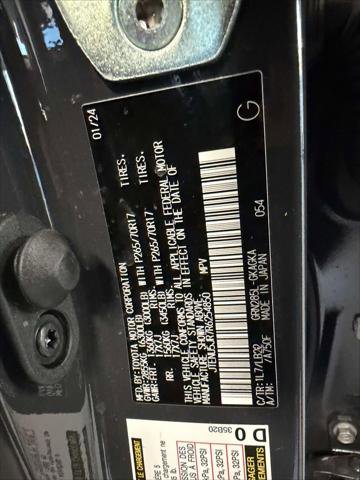 Used 2024 Toyota 4Runner SR5 Premium w/ Moonroof Package image 21