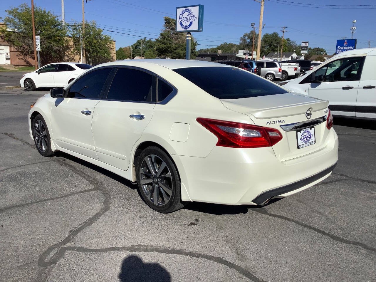 Used 2017 Nissan Altima 3.5 SR FWD image 17