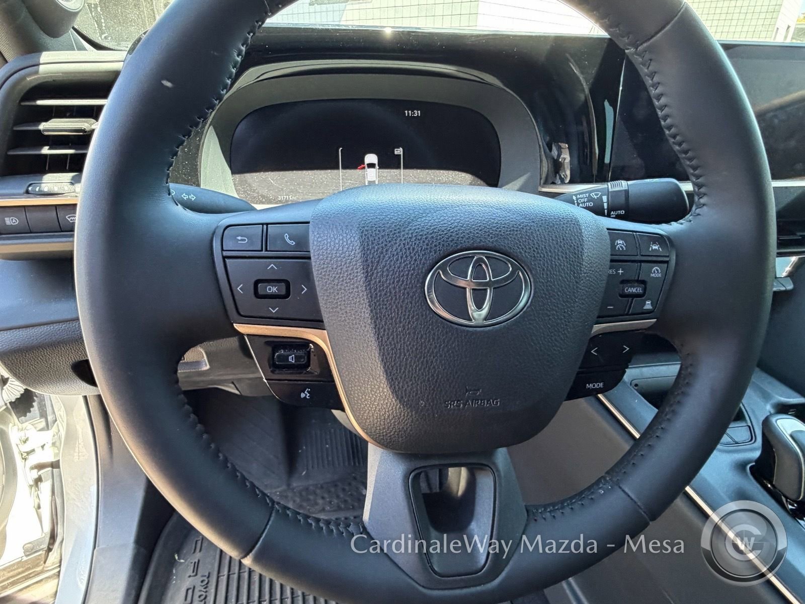 Used 2023 Toyota Crown Limited image 10