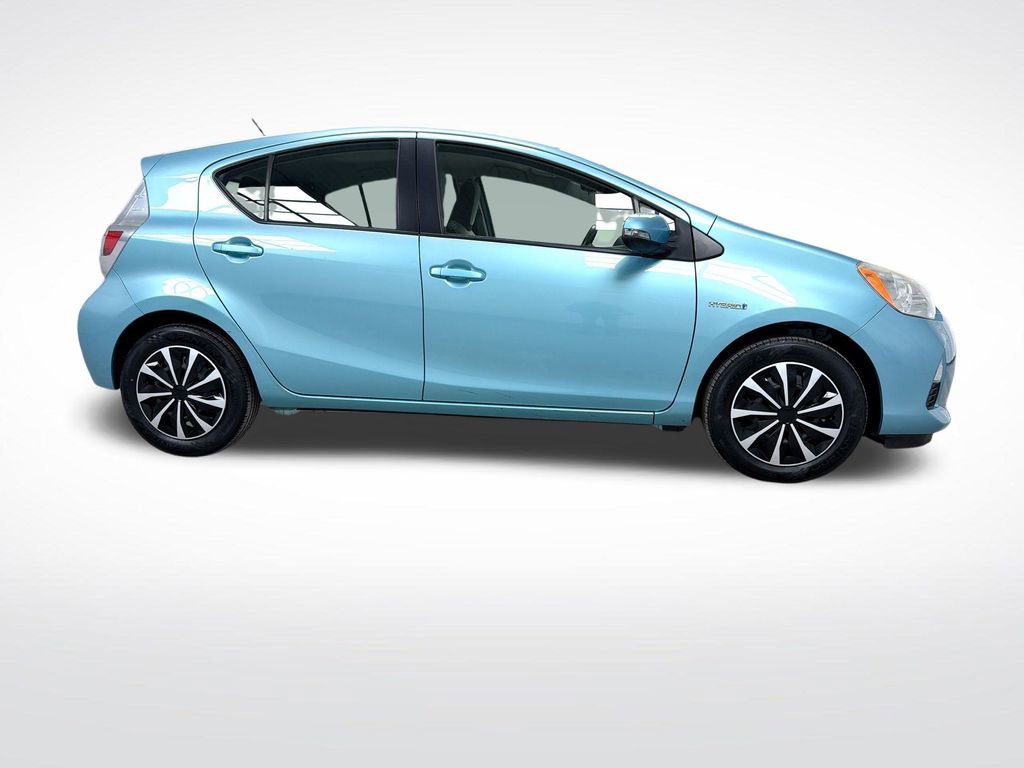 Used 2013 Toyota Prius C One image 11