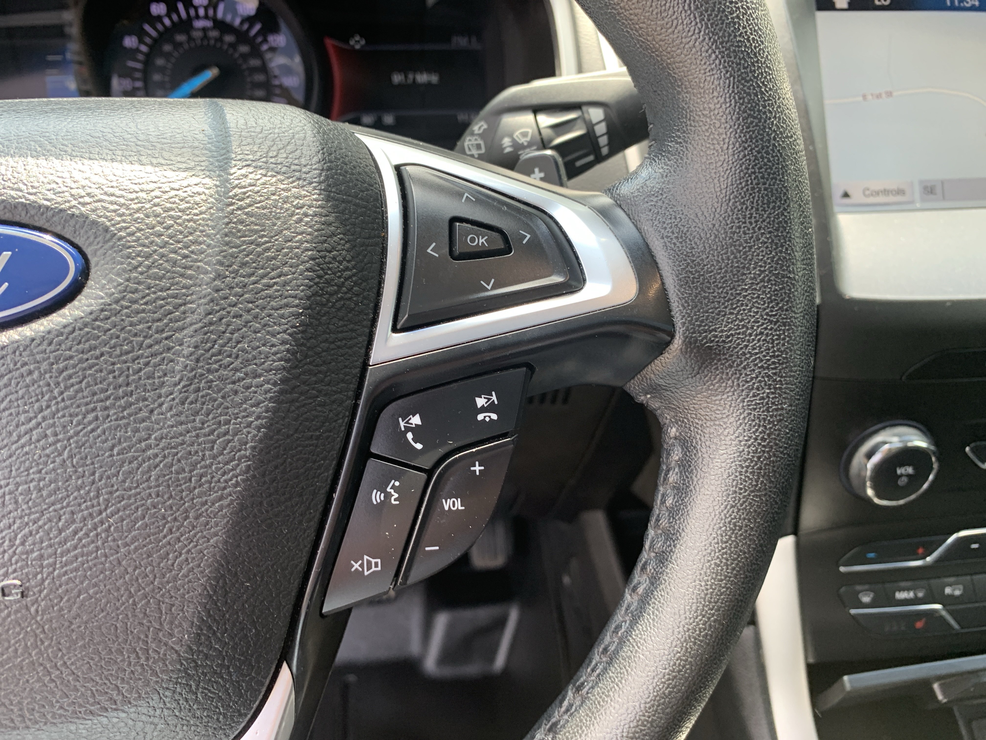 Used 2019 Ford Edge SEL w/ Equipment Group 201A AWD/4WD image 15