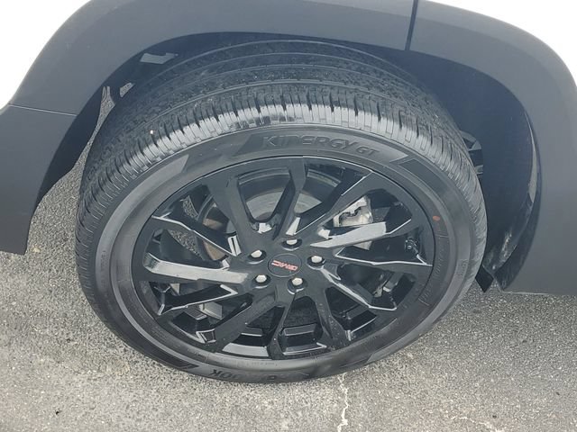 Certified 2024 GMC Terrain SLE w/ Driver Convenience Package FWD image 5
