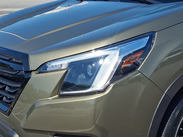 Used 2024 Subaru Forester Limited AWD/4WD image 9