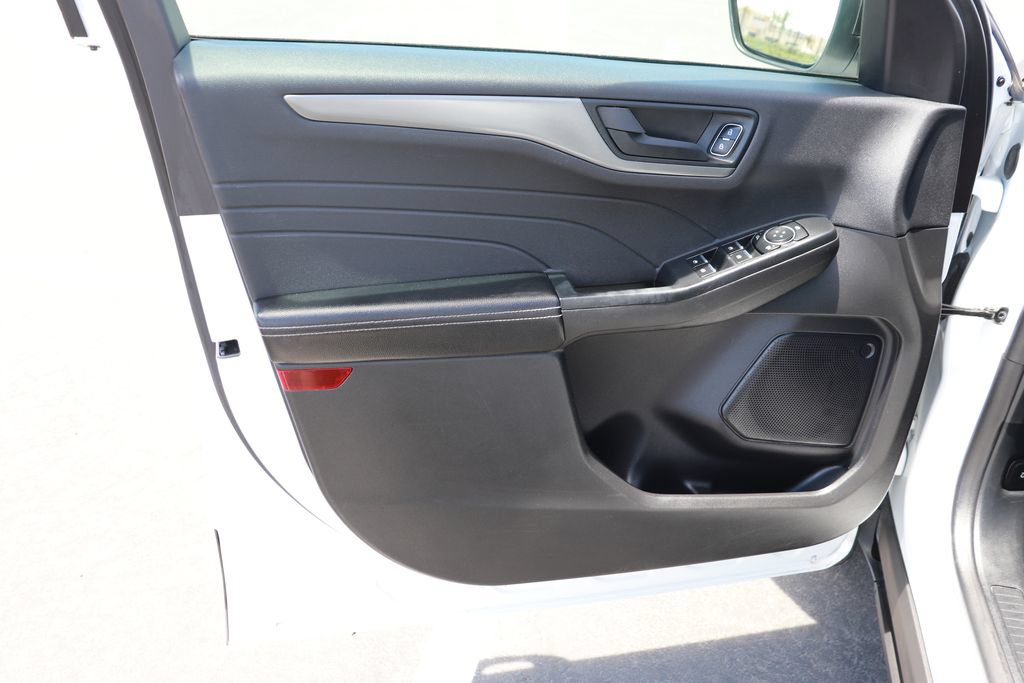 Used 2024 Ford Escape Active FWD image 9