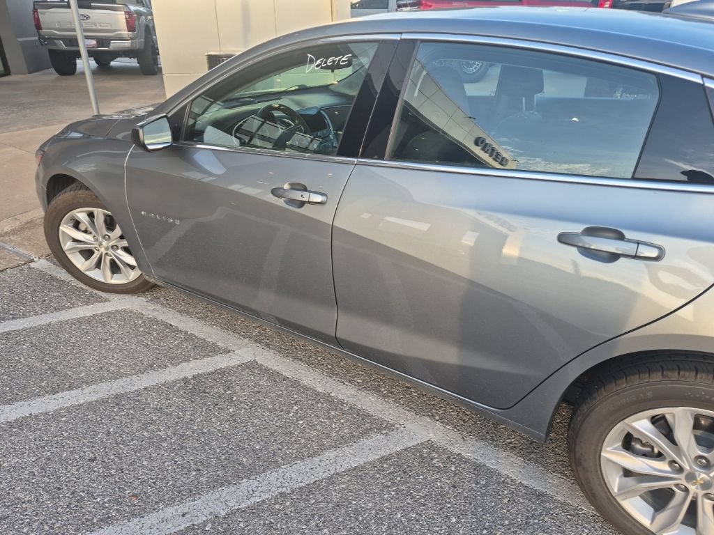 Used 2025 Chevrolet Malibu LT FWD image 6
